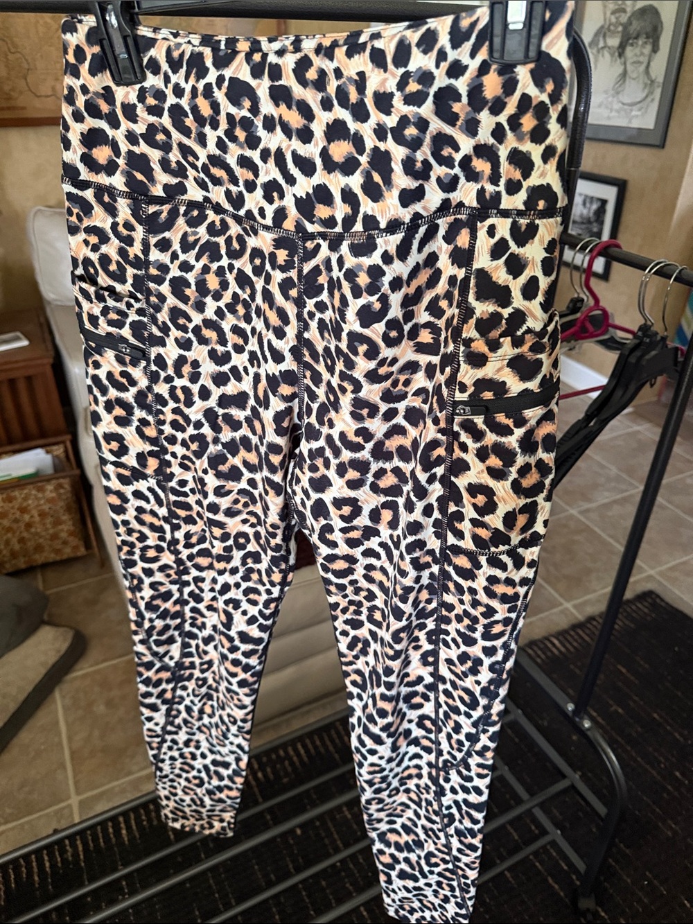 Leopard Print High-Waist Active Leggings - Tan/Black 0057